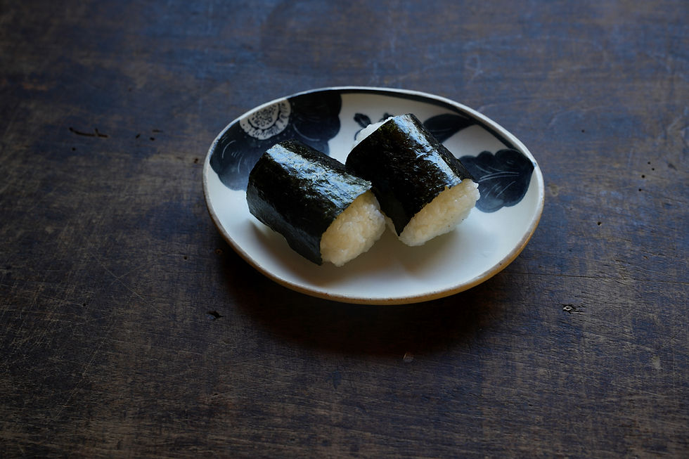 Thumbnail: black flower oval dish