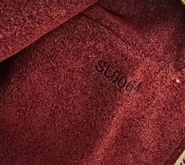 Miniatura: LOUIS VUITTON, MURAKAMI POCHETTE 