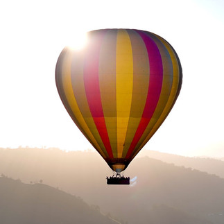 Hot Air Ballooning over mudgee with Balloon Aloft