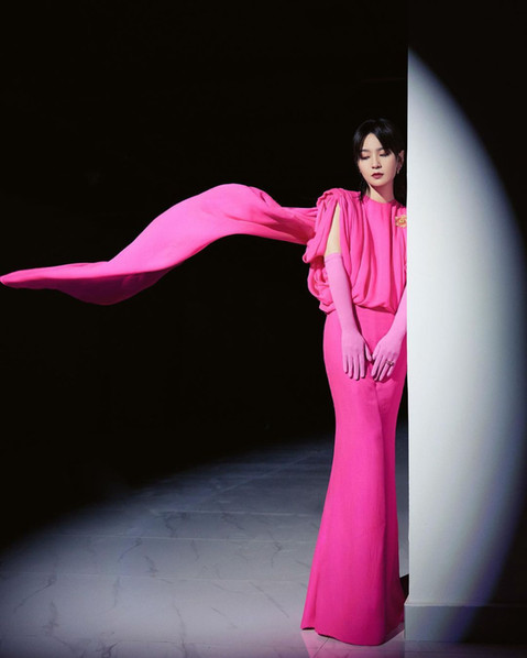 Bibi Zhou