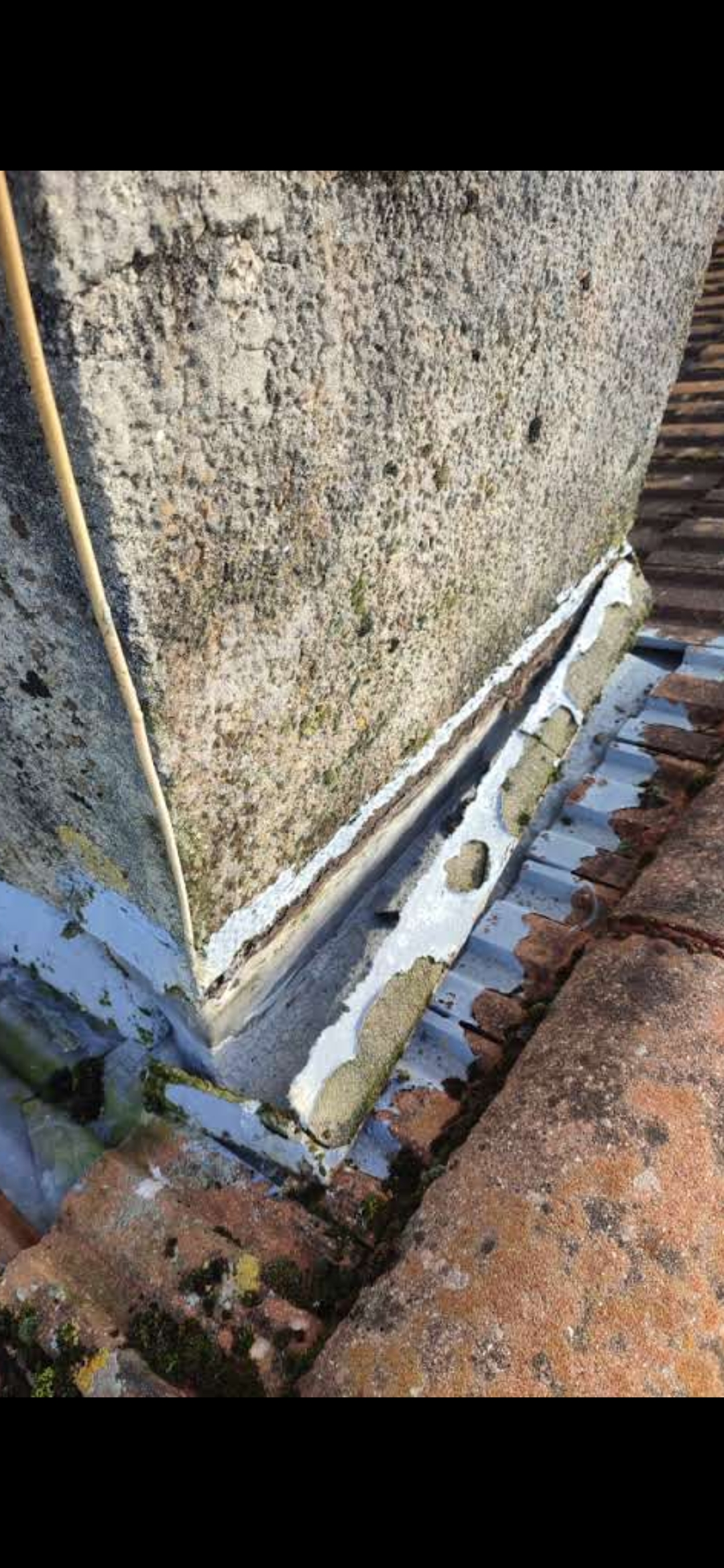 Lead flashing and roofline detail