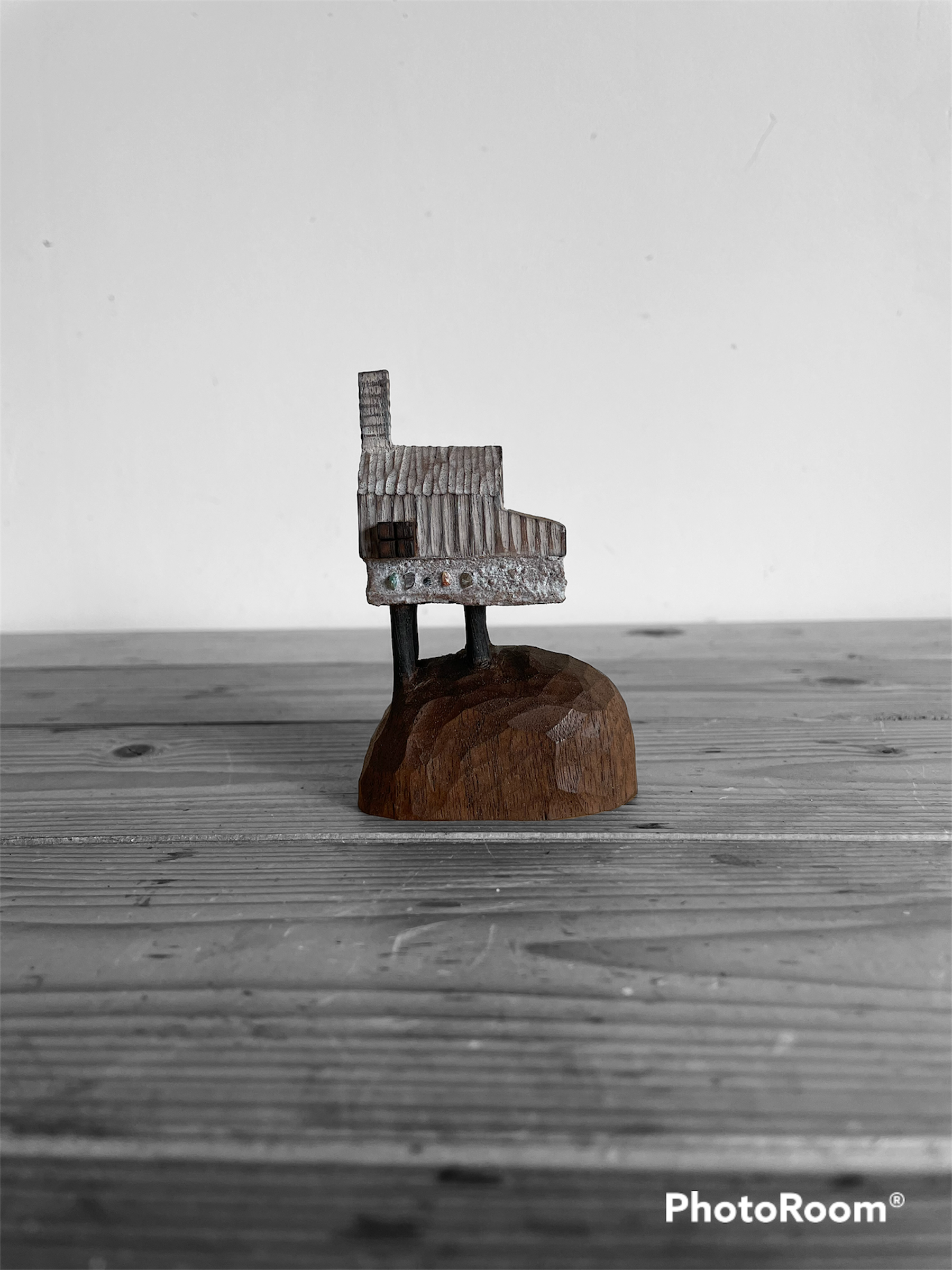 Little cottage on boulder