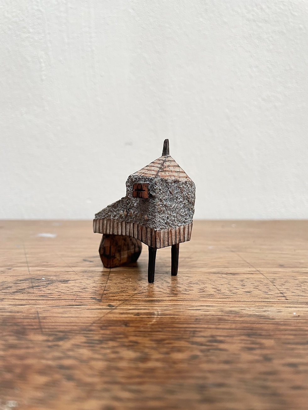 Thumbnail: Tiny birdwatcher’s house