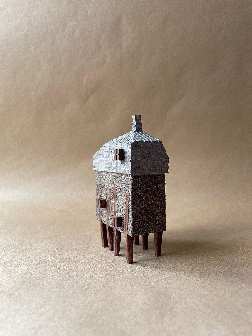 Thumbnail: Forest man’s hut
