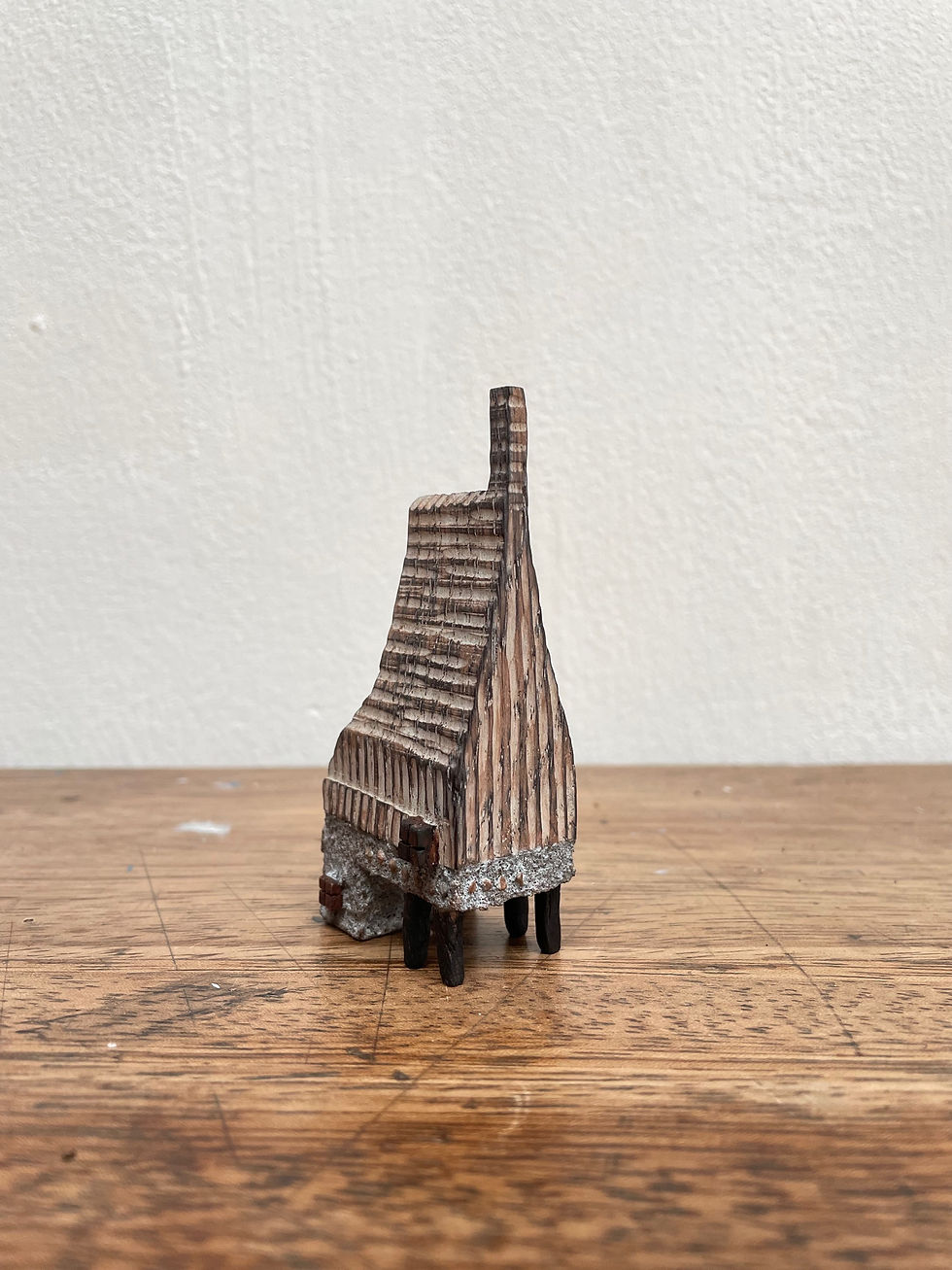 Thumbnail: Tiny thatched house