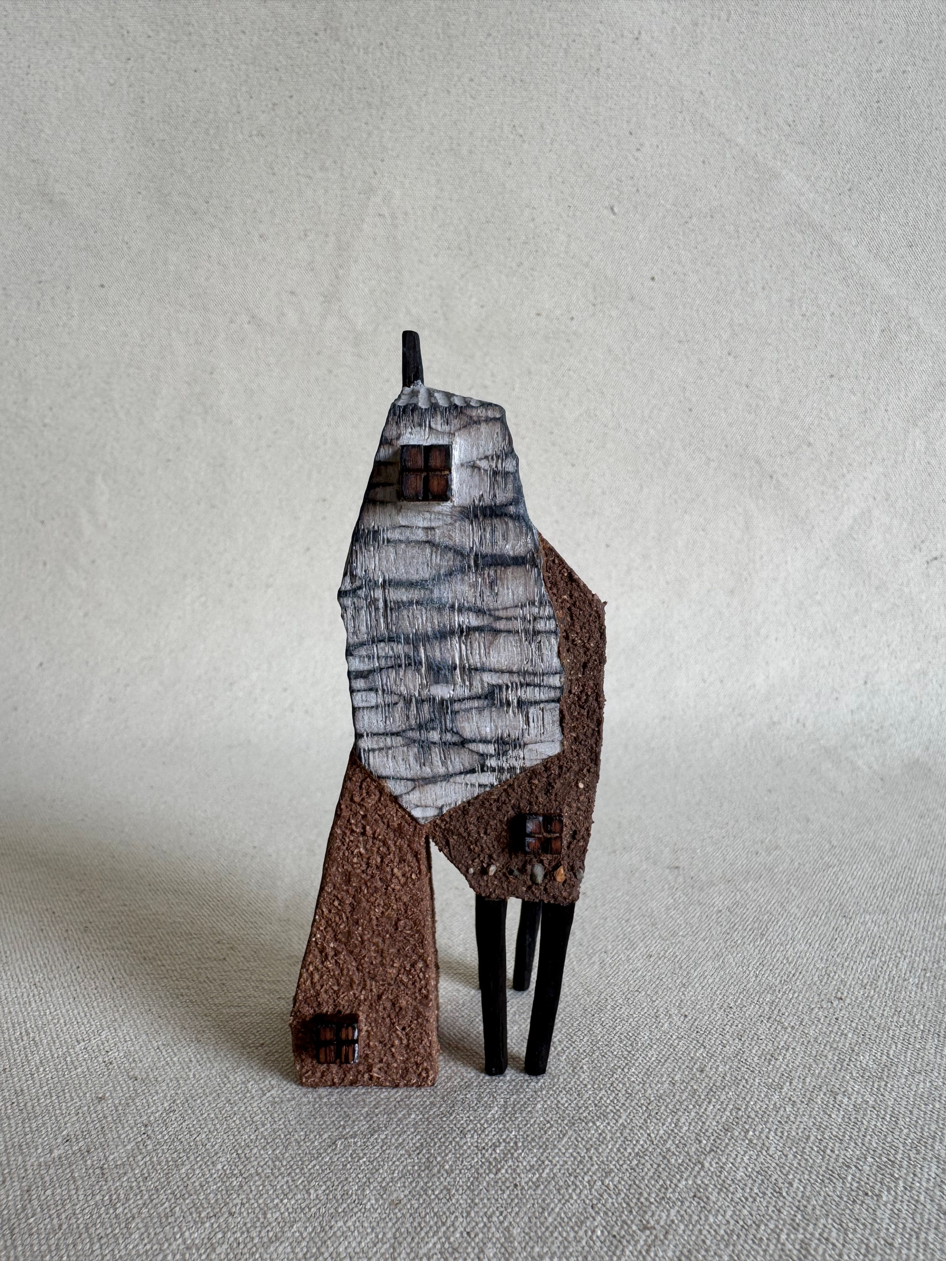 Tiny Three Sisters' House