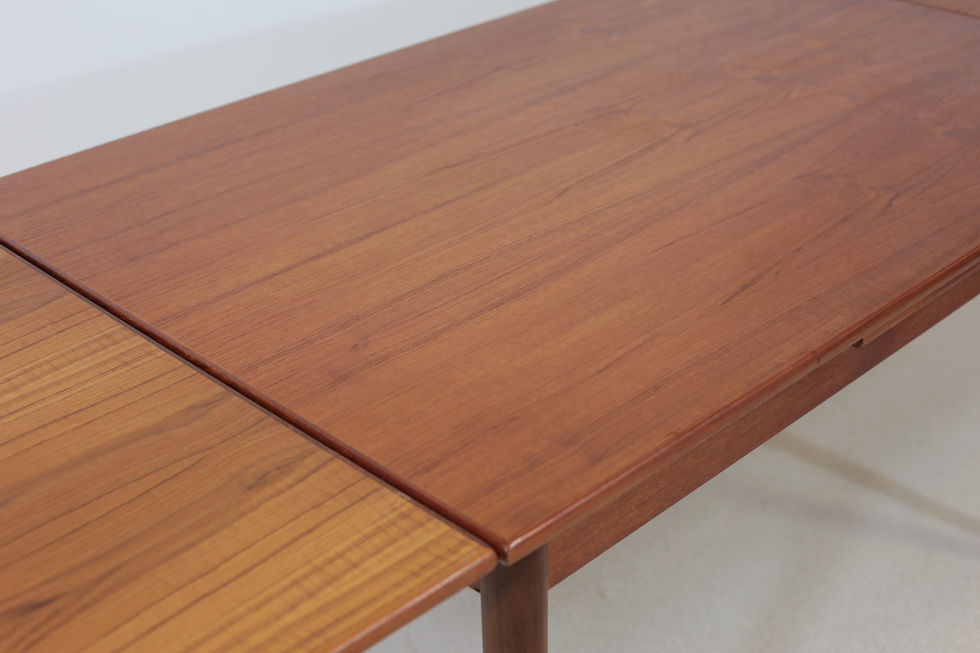 Miniature : Table à manger en Teck