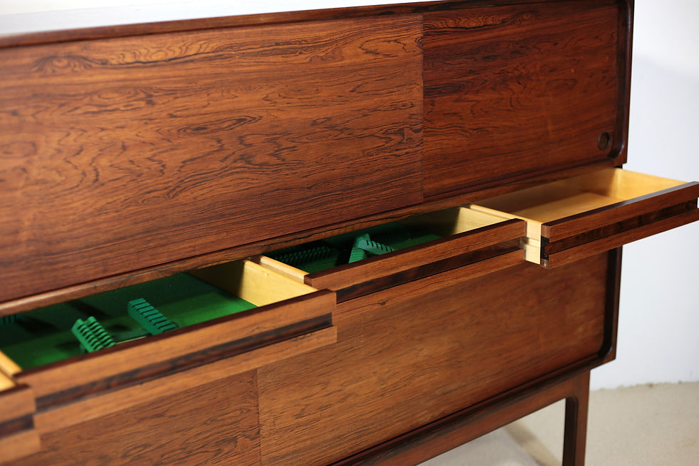 Miniature : Enfilade en Palissandre