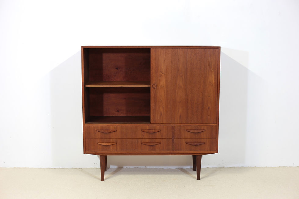 Miniature : Cabinet danois en Teck