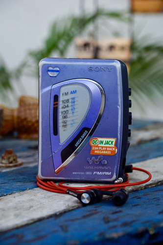 The Sony Walkman WM-FX199. | Vinni's Museum.