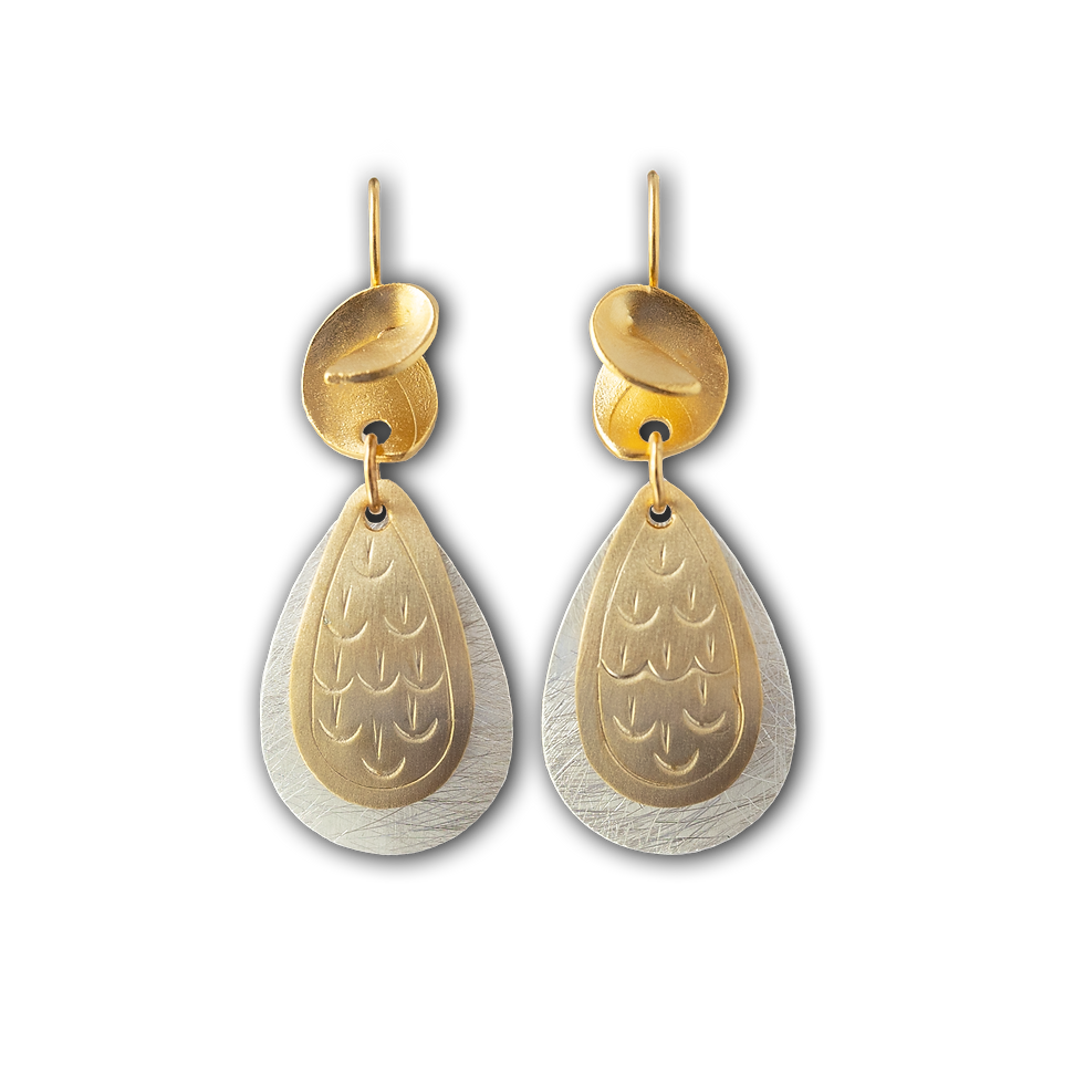 2767 • Teary Thais