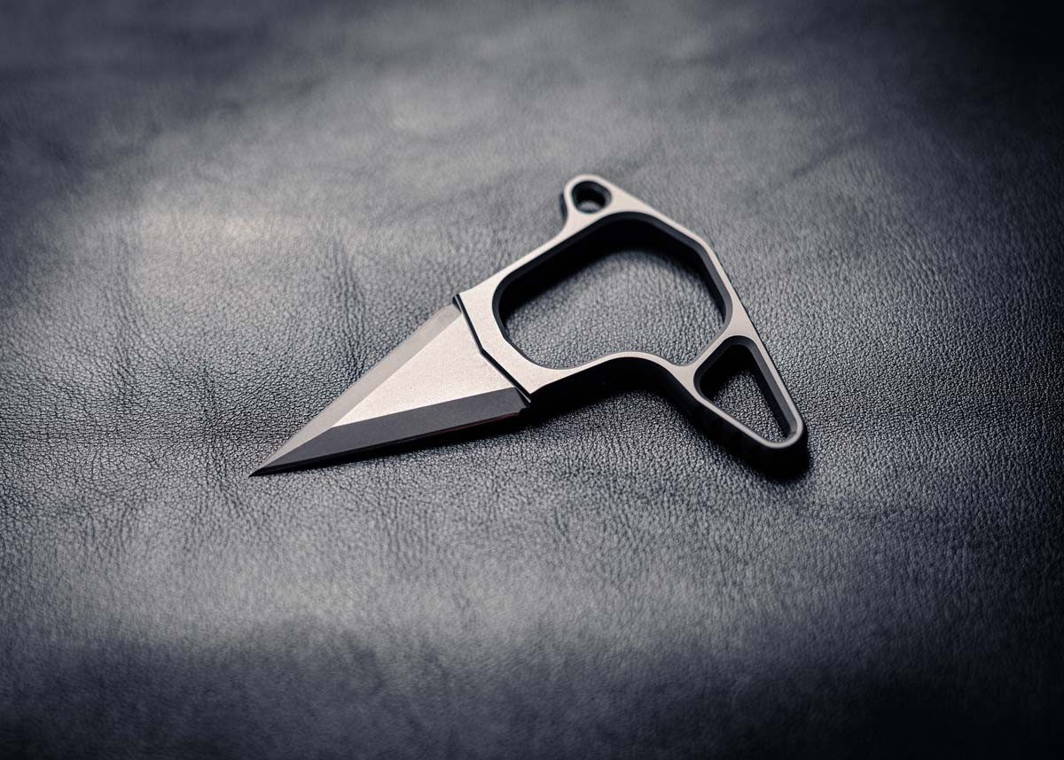 STING PUNCH DAGGER