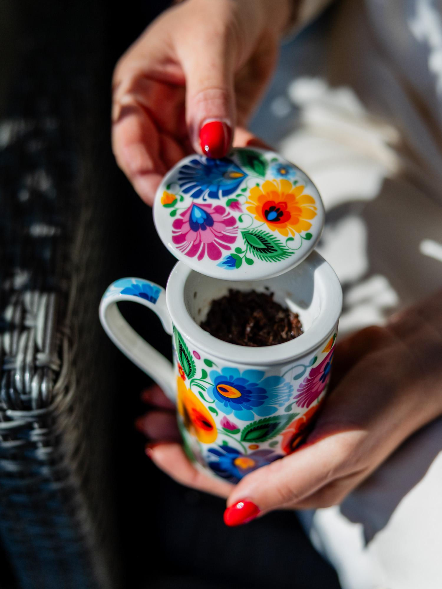 Kubek z zaparzaczem 280 ml - łowicki biały