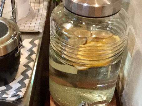 デトックスウォーター提供開始しました