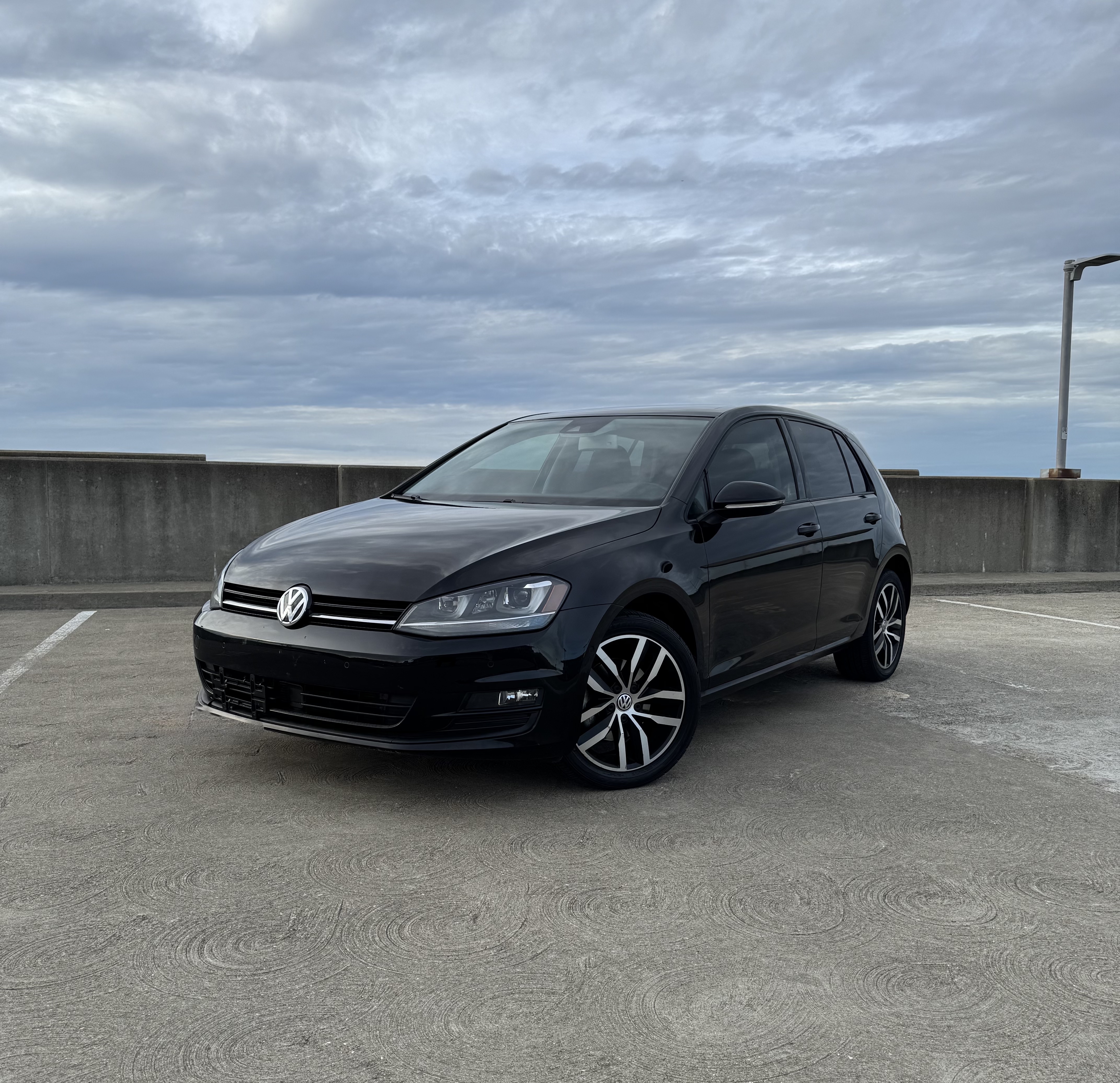 2016 Volkswagen Golf TSI SE