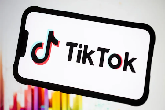 Tiktok direct Chat banner
