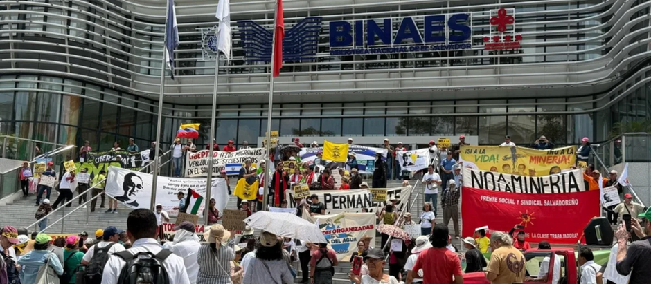 Salvadorans use their complex history to fight mining