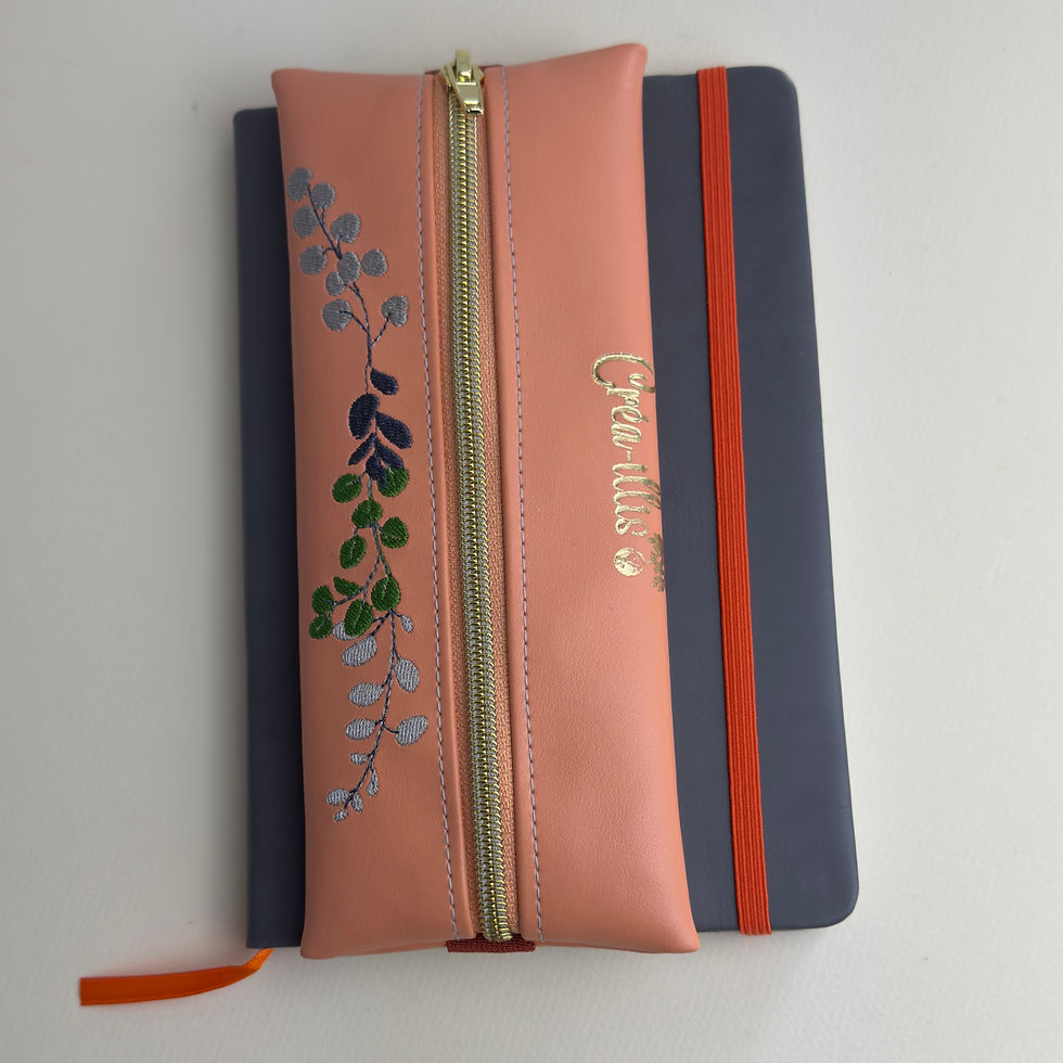 trousse élastique brodée eucalyptus