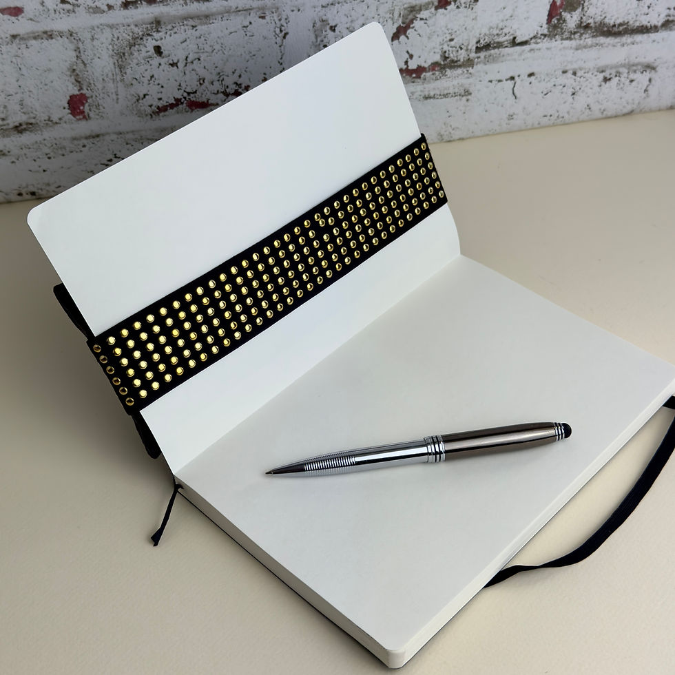 Miniature : trousse élastique brodée artisanale