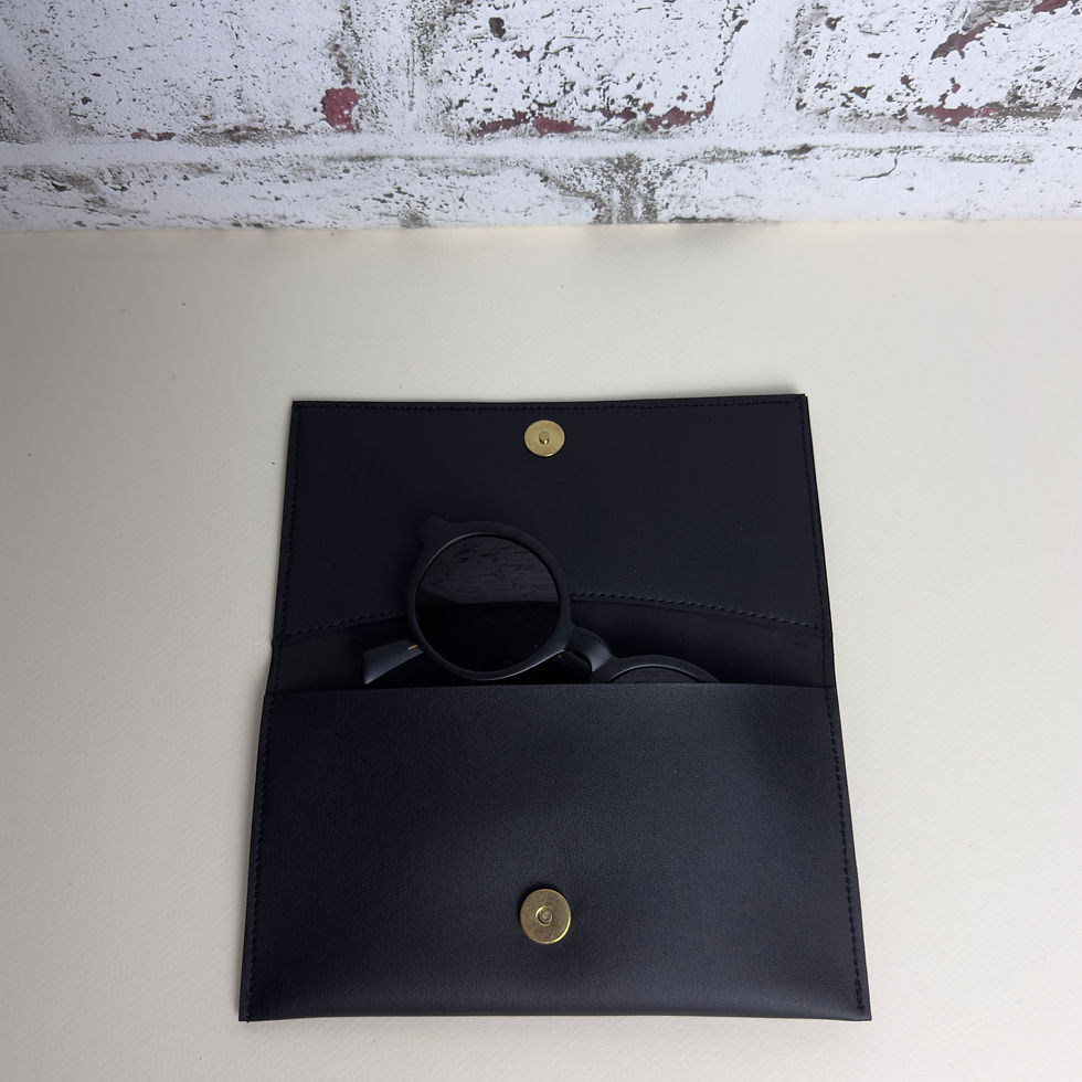 pochette végane noire fait main en france