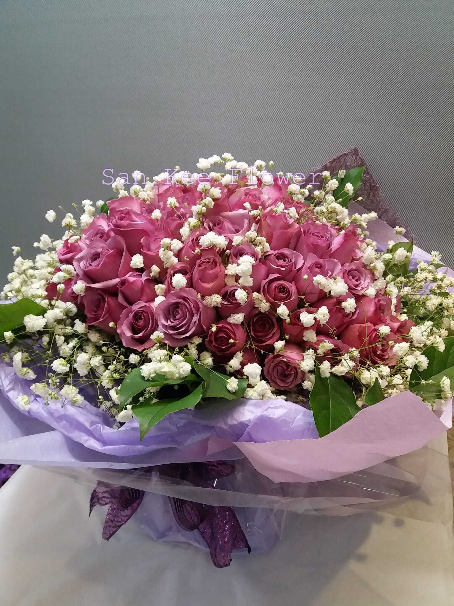 B09 99支玫瑰花束