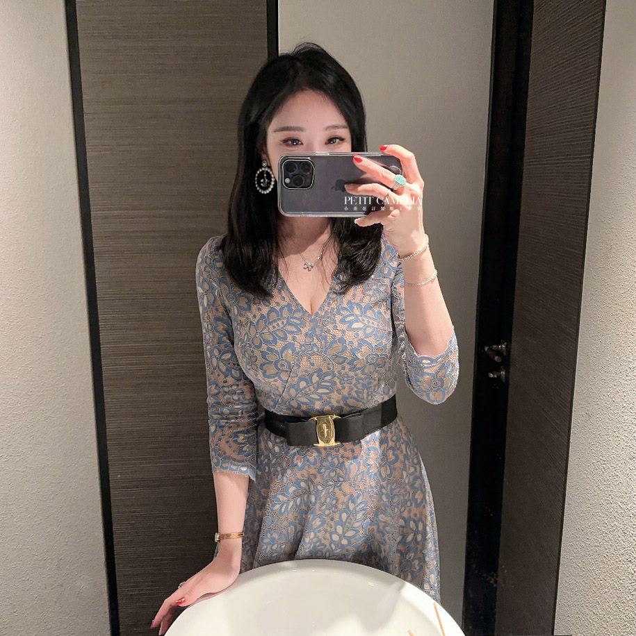 縮圖：灰藍栗蕾絲Y領傘洋
