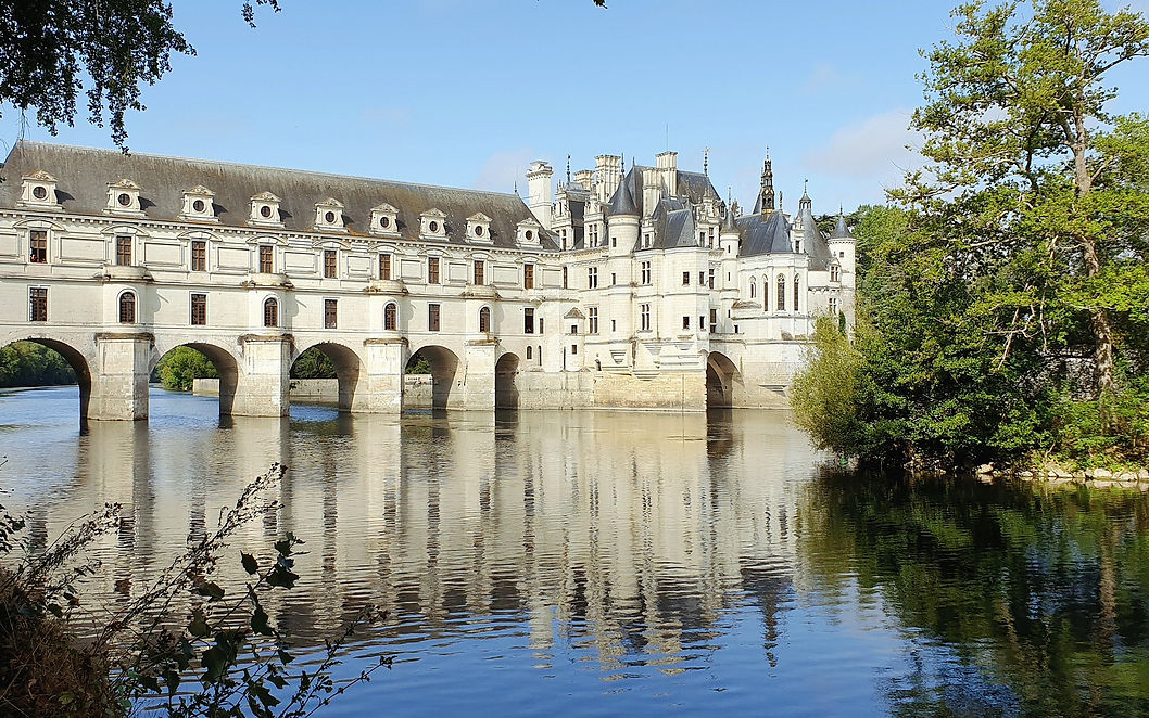 castle-5030674_1920.jpg