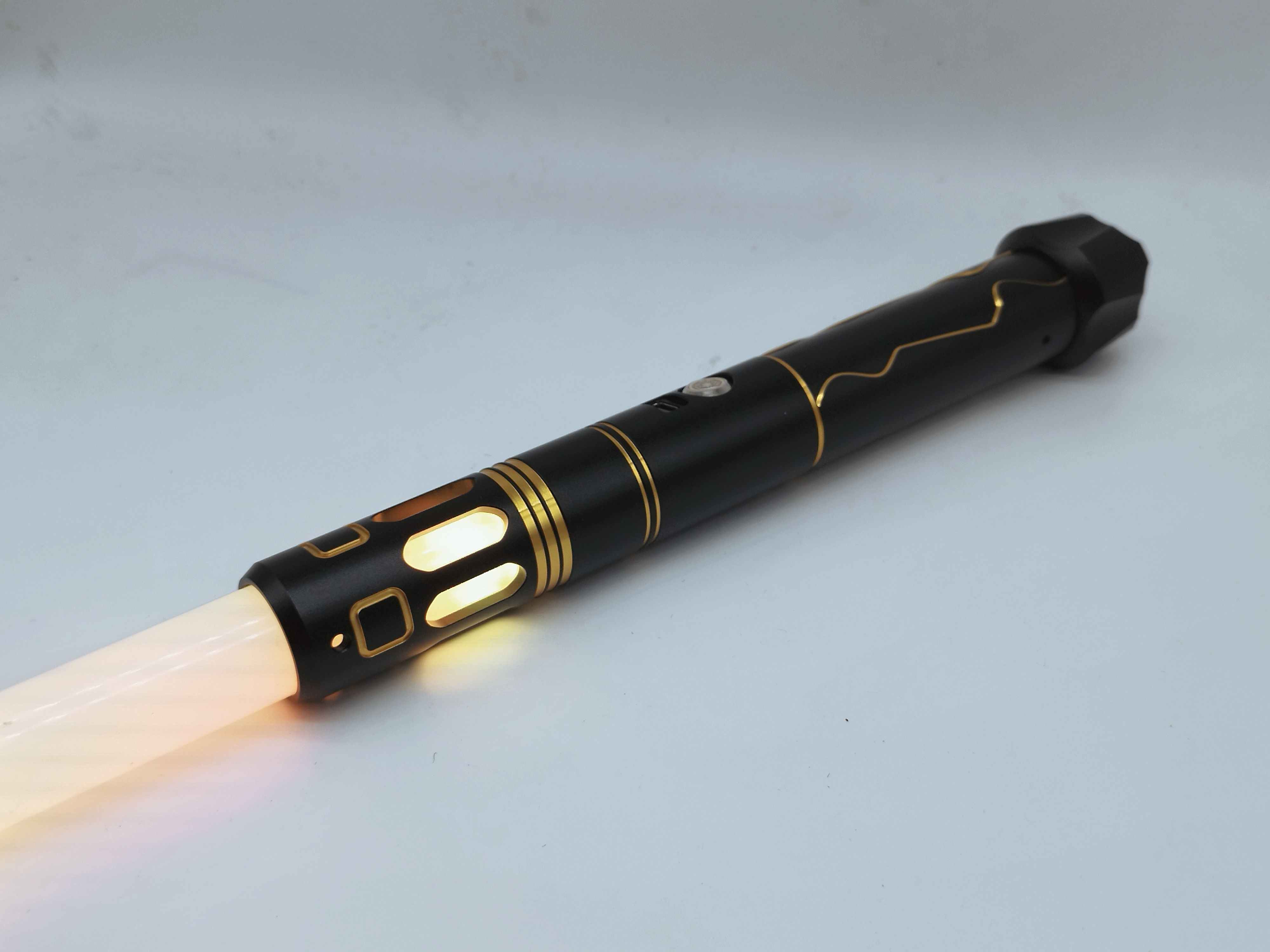 LIGHTSABER EKO SEA16 GOLD