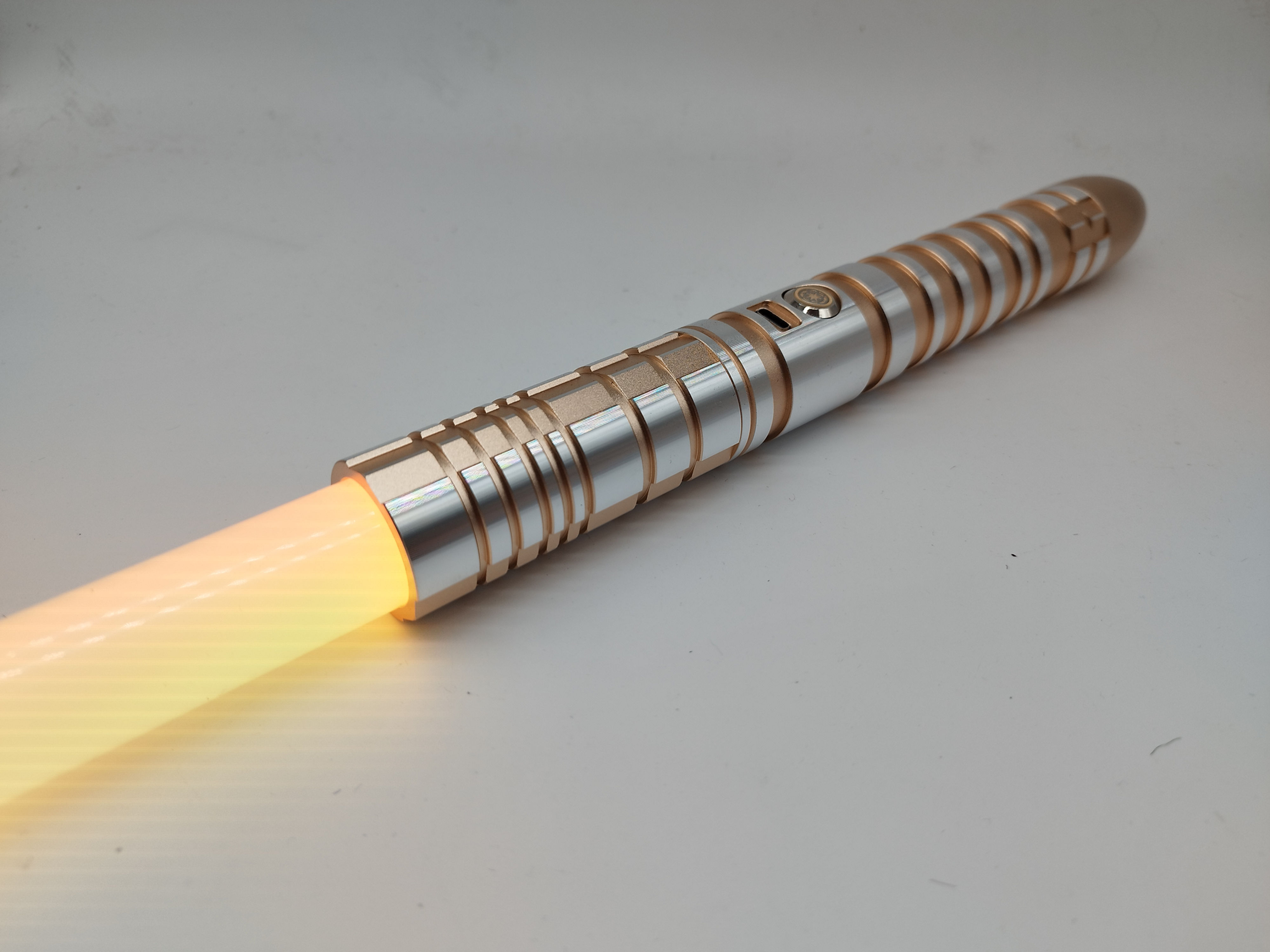 LIGHTSABER EKO 112 GOLD