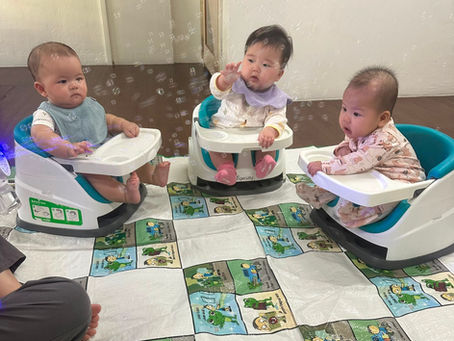 🫧👶 Three adorable babies enjoying bubble playtime together! 💕✨