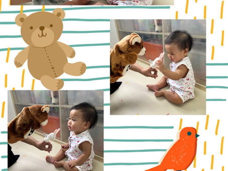 Smiles and learning through animal puppet play! 🐻🐘