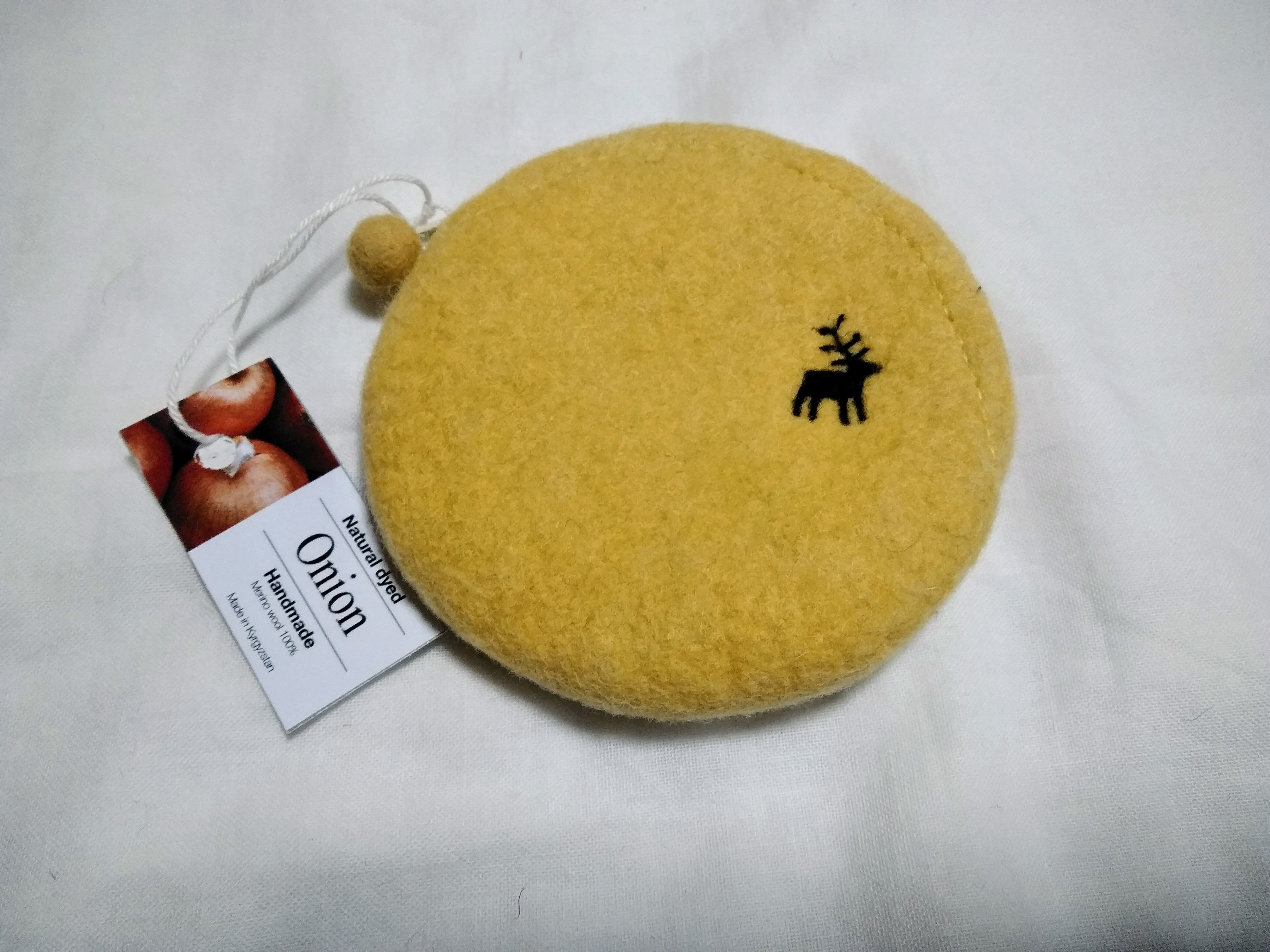 キルギス羊毛フェルト コインケース 草木染め/玉ねぎ