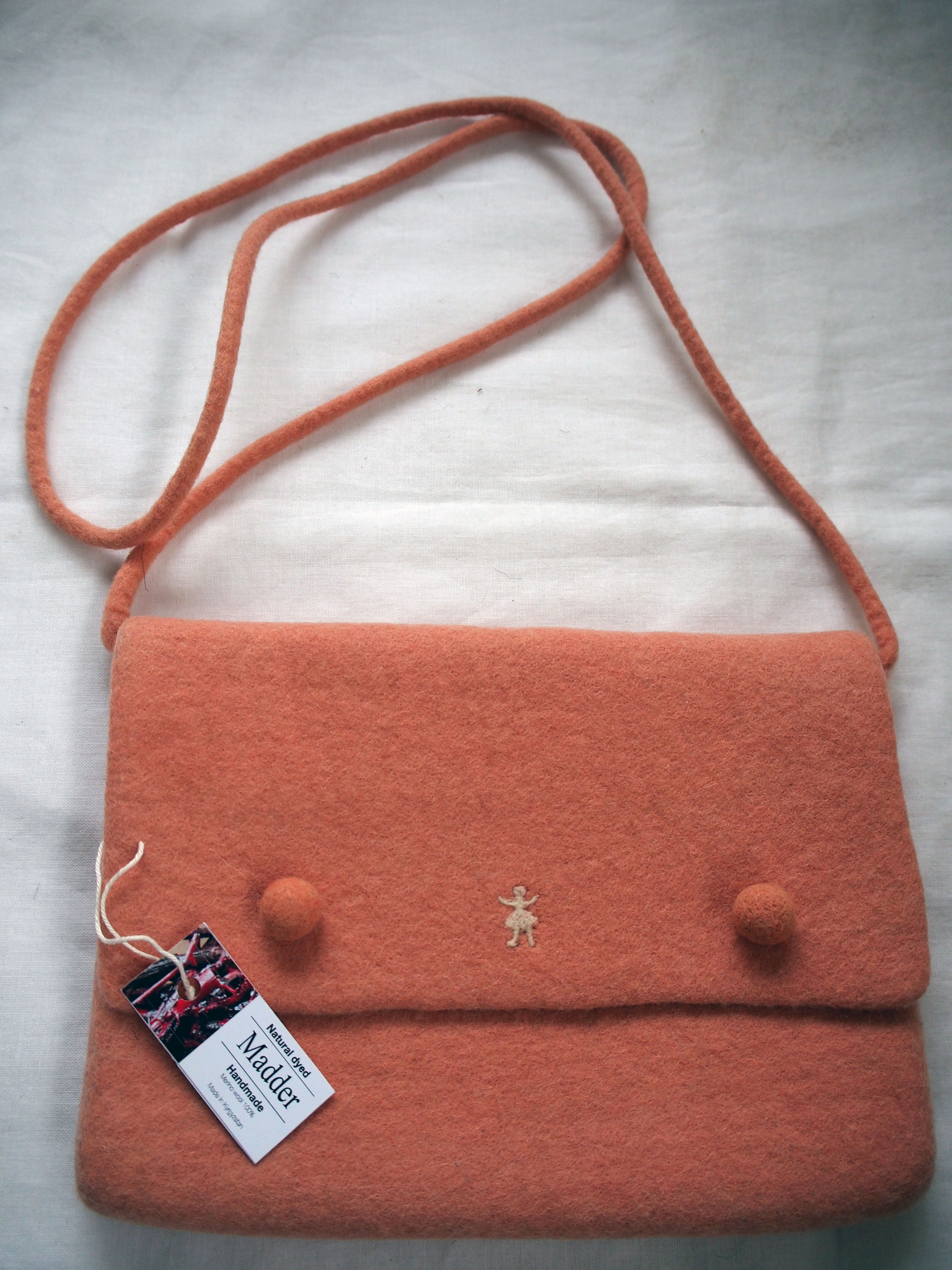 キルギス羊毛フェルト 肩掛けバッグ 草木染め/茜(送料込み)