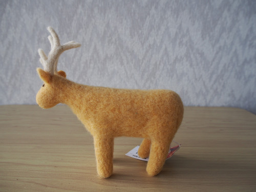 キルギス羊毛フェルト 動物マスコット 鹿M | berekenomura
