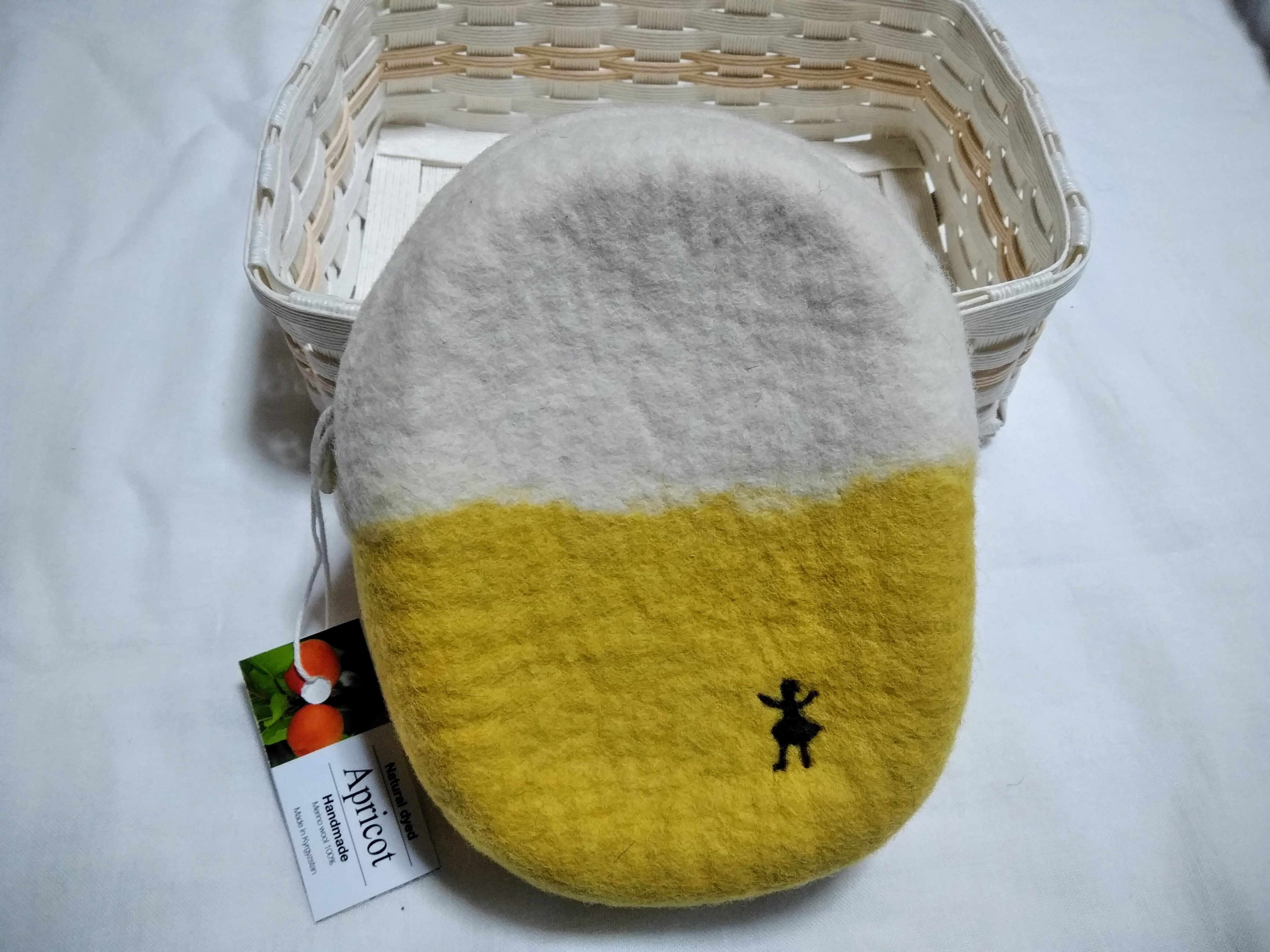 キルギス羊毛フェルト ポーチ 草木染め/アプリコット