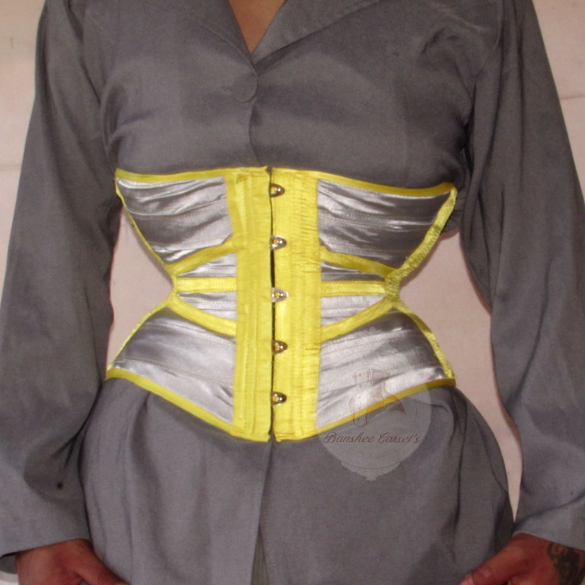 Ribbon Ultimate Gray 057