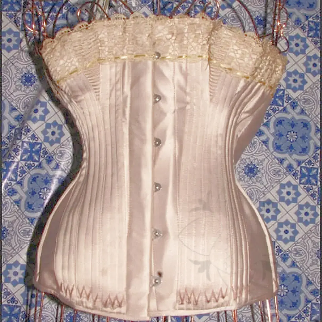 Midbust Vitoriano 109