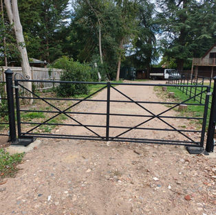bespoke automatic metal gate
