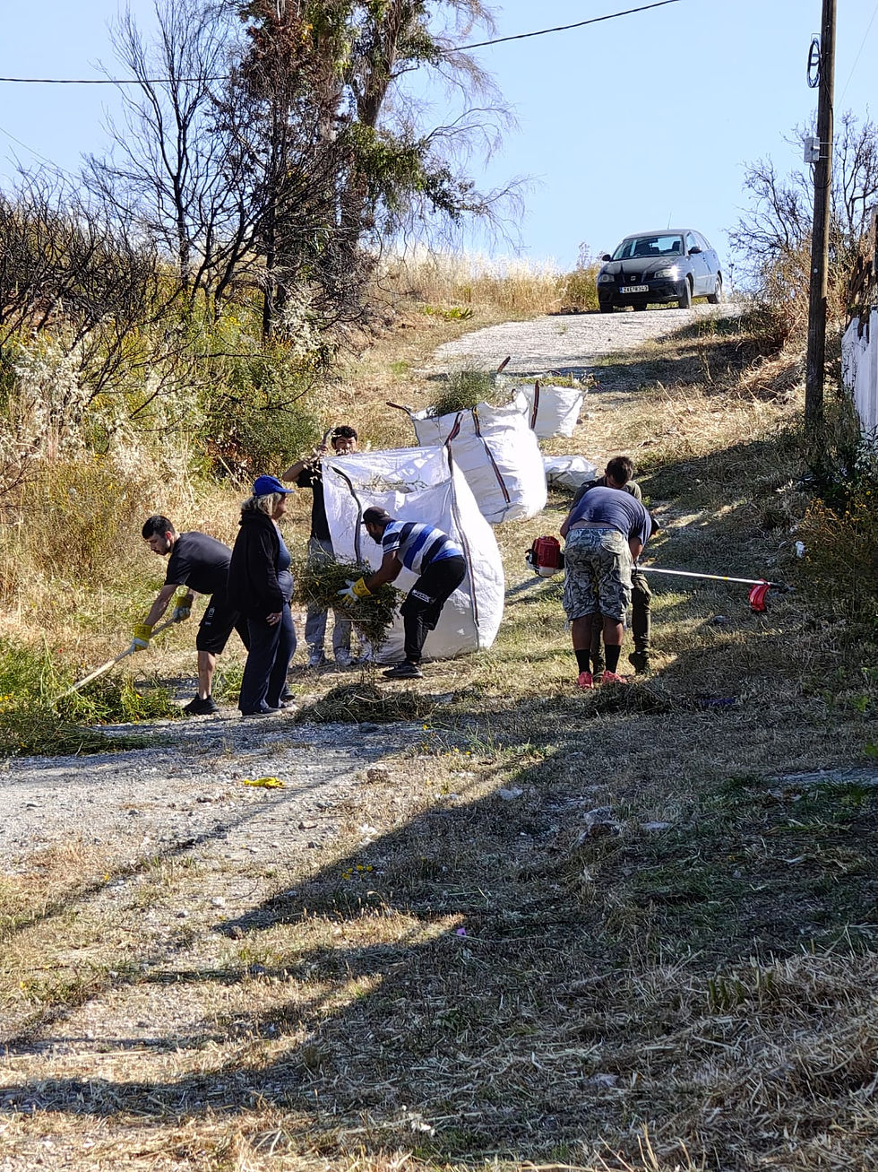 Weitere Aufräumarbeiten nach der Brandkatastrophe vom letzten Jahr