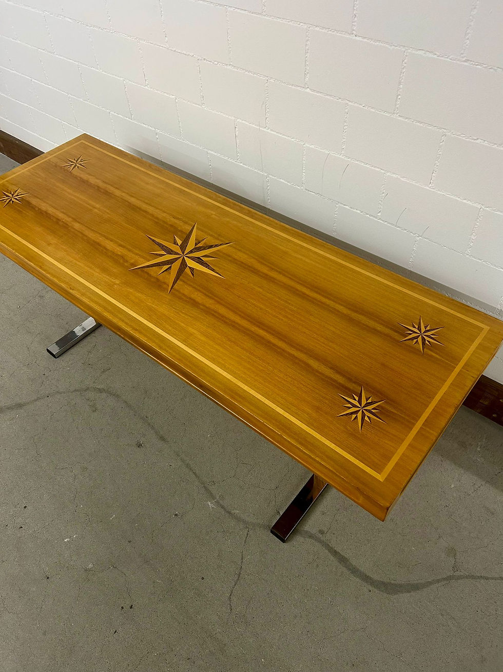 Vintage Couchtisch Salontisch mit Sternmuster Intarsien