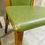 Miniaturbild: 4er Set Vintage Stühle hellgrün Holz Mid Century Nieten Grün