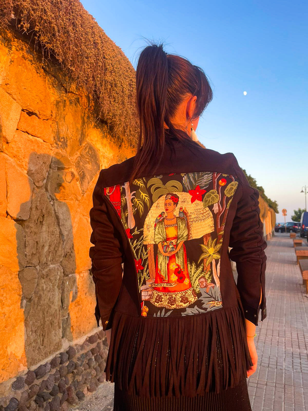 Giacca nera da donna con frange fantasia Frida Kahlo