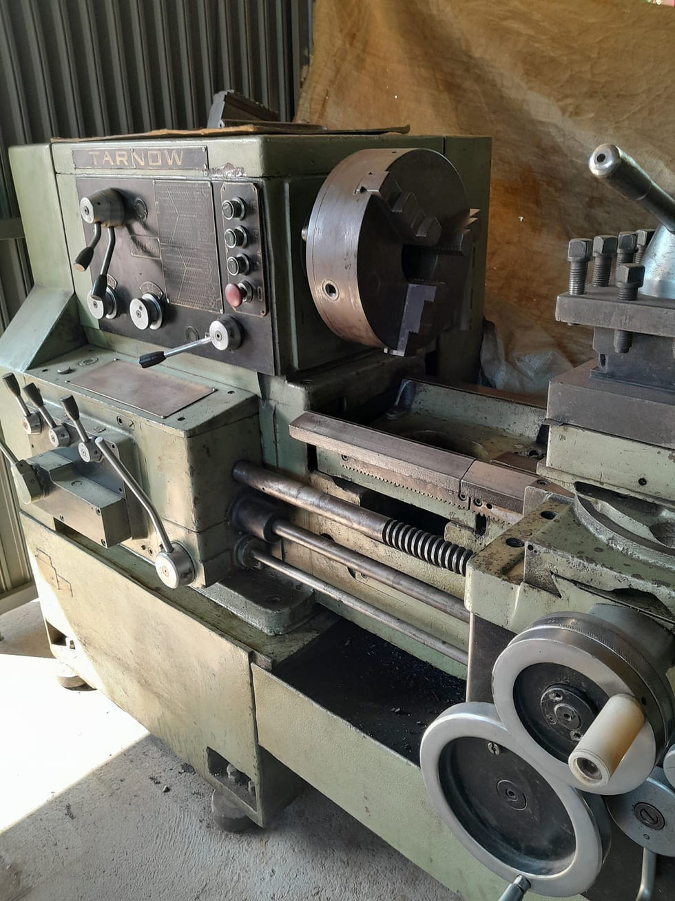Miniatura: Torno Mecânico Tarnow 520x3000mm
