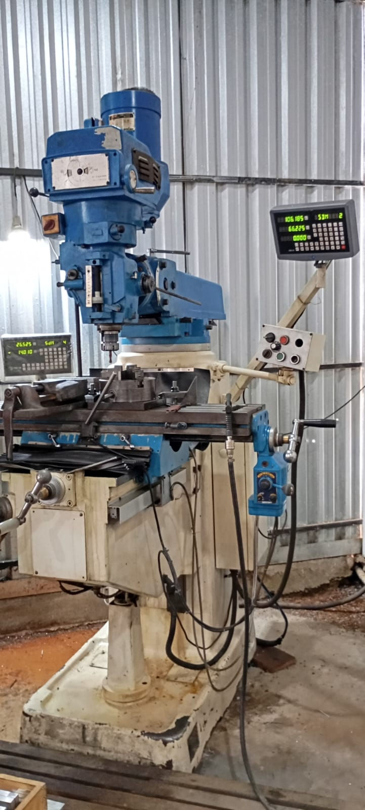 Miniatura: Fresadora Ferramenteira ISO 40 Sinitron