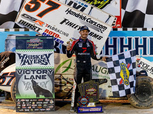 Kyle Larson Crushes High Limit Field Live on FS1 at Red Cedar Speedway