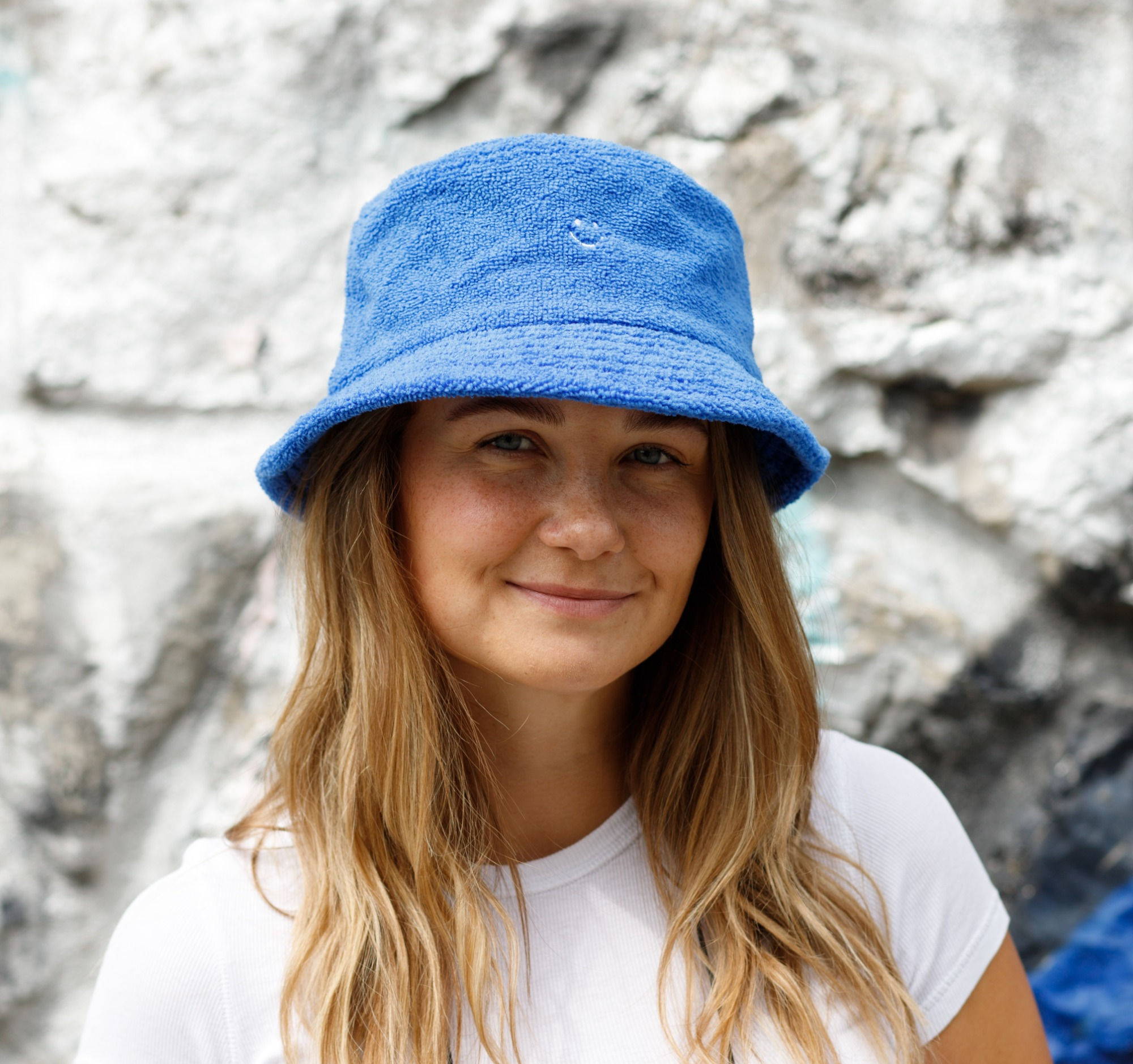 Bucket Hat Smile - Mood