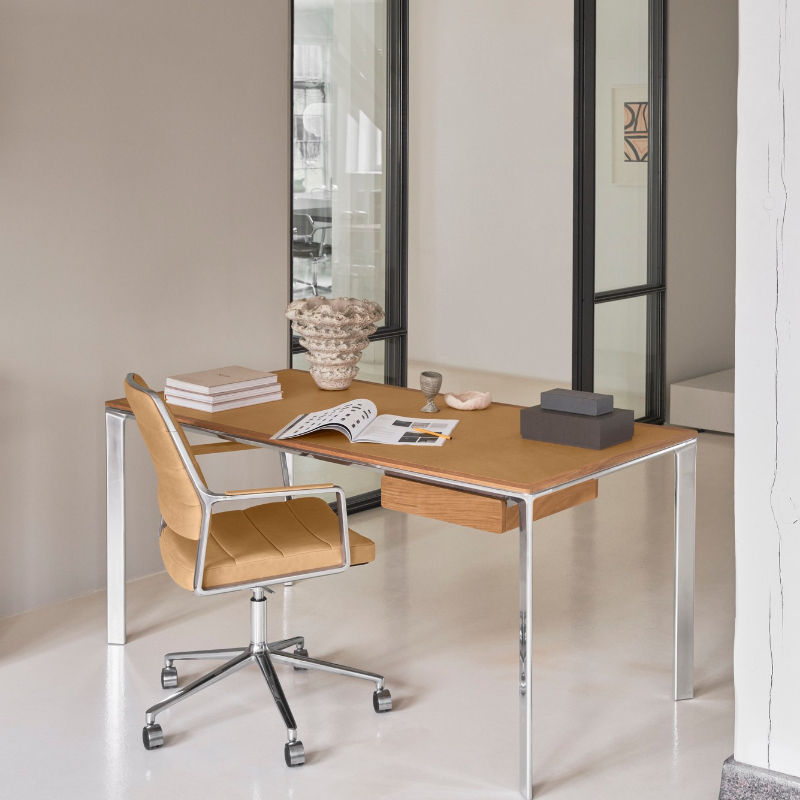 Miniature : Chaise de bureau pivotante Vipp 455+ - Sur roulettes, Cuir Bosco