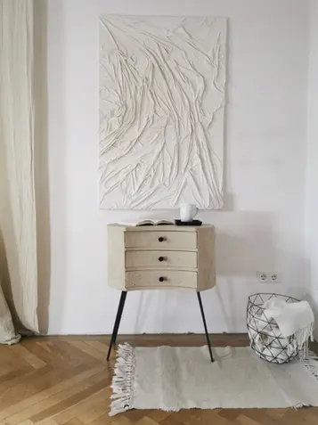 Vintage Kommode, kleine Kommode, runde Kommode, Strukturmasse Möbel, Möbeldesign Wien, Upcycling Kommode