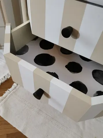 Zirkuszelt Nachtkästchen, Upcycling Nachtästchen, Nachttisch, aussergewöhnliche Möbelstücke