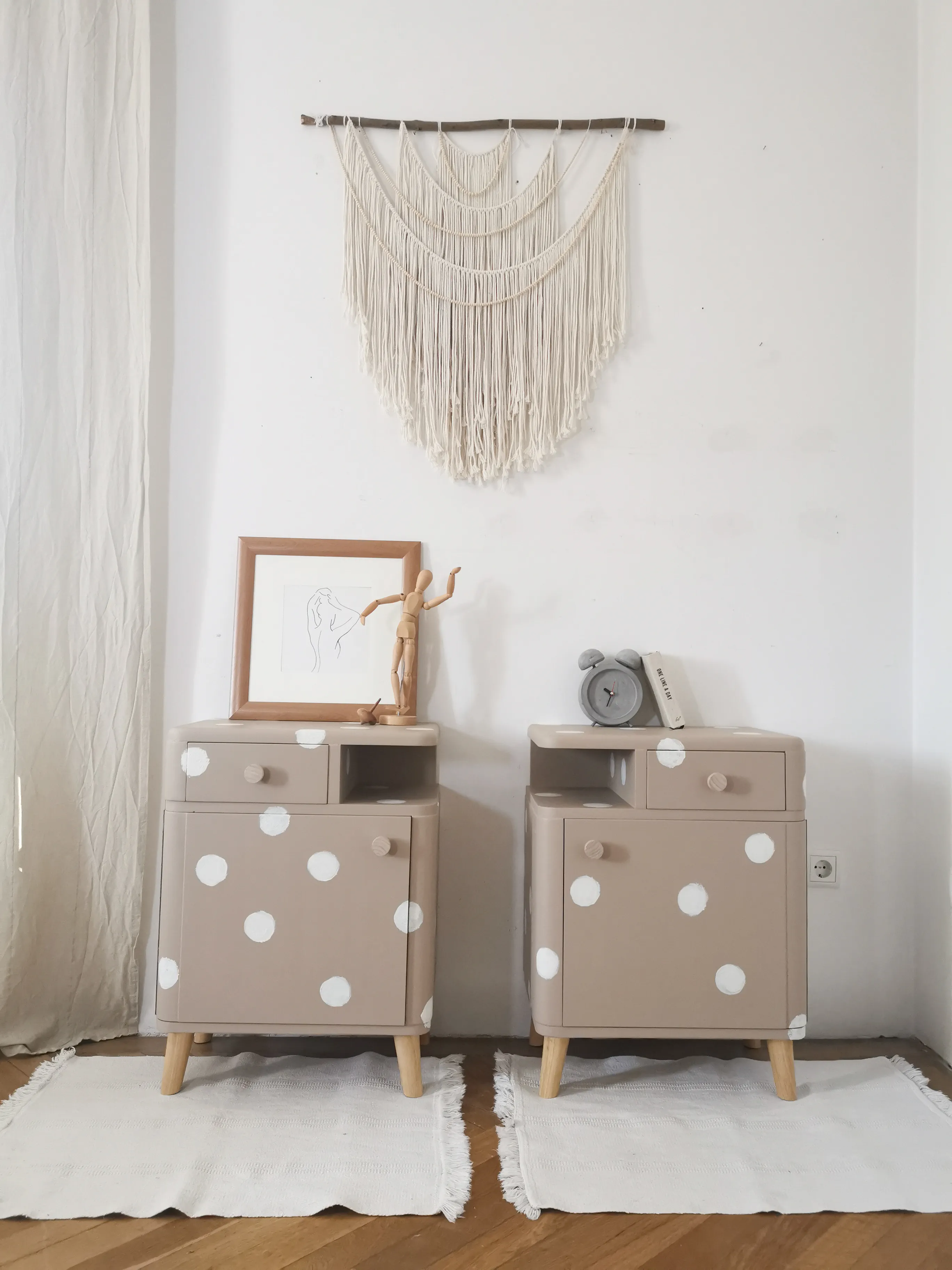 Psyche Nachtkästchen nachher